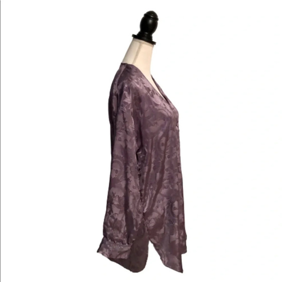 Gold Label Victorias Secret Embossed Floral Damask Print Button Down Nightgown - Picture 3 of 10